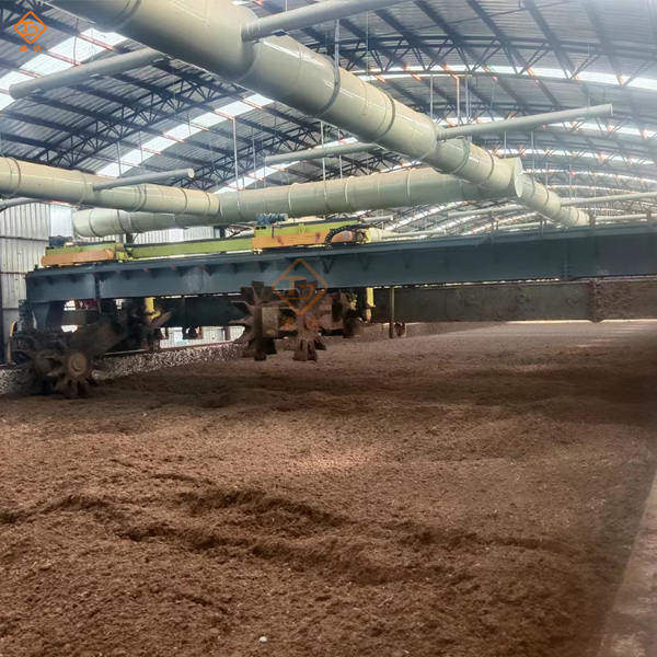 轮盘翻堆机9.jpg 轮盘翻堆机9.jpg